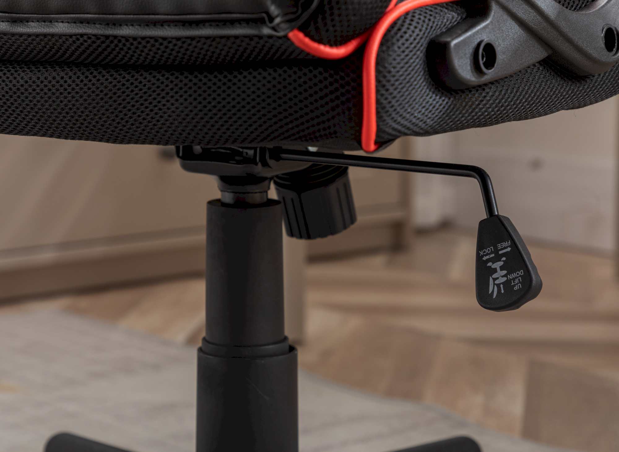 Schwarz-roter Gaming-Bürostuhl MICRON