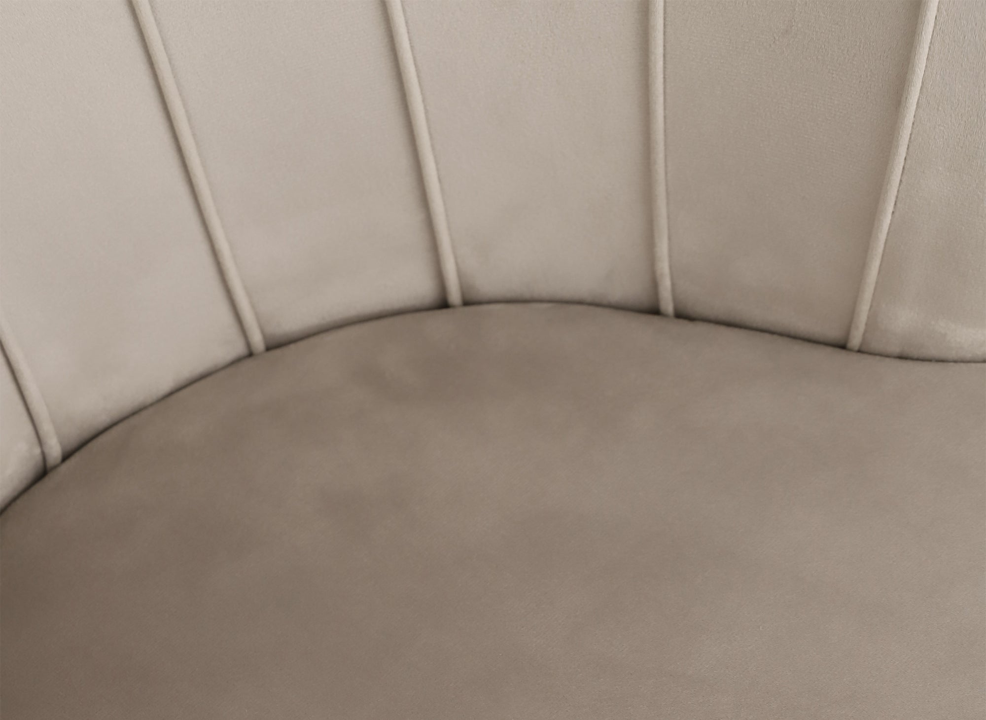 Designer-Sessel ROKIA aus beigem Samt