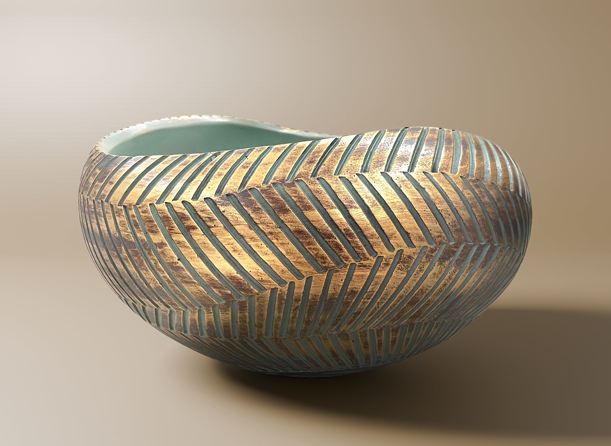 Runde grün-goldene Polyresin-Schale 38 cm AMIRA
