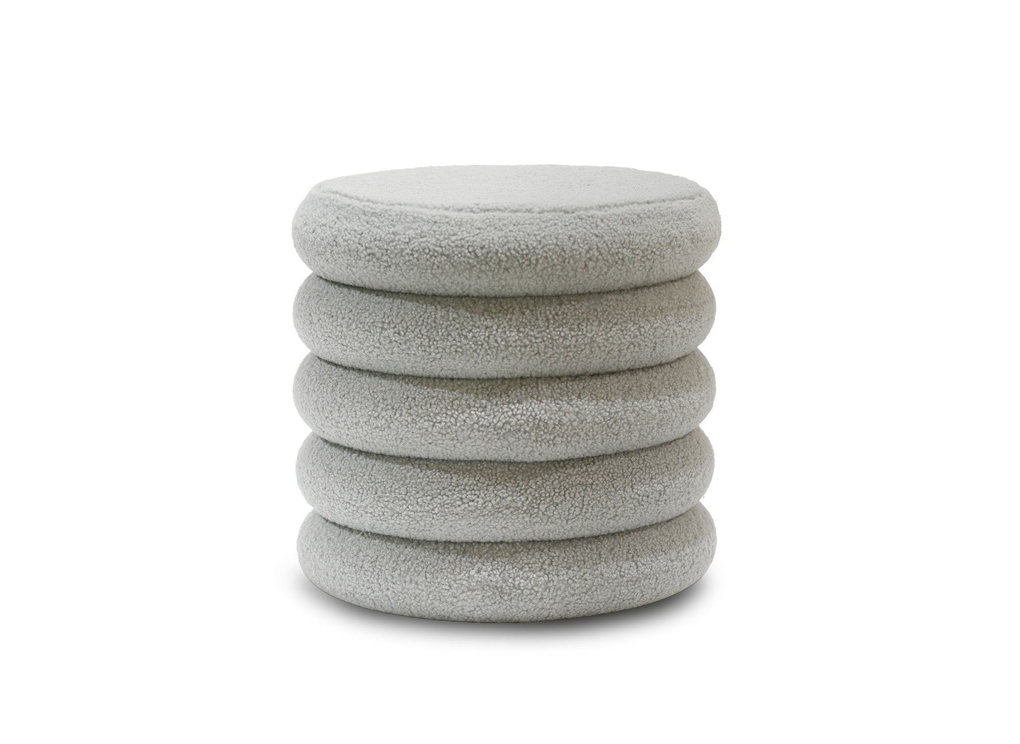 BALTO Sitzpuff mit Aufbewahrung aus grauem Stoff in Schaffelloptik