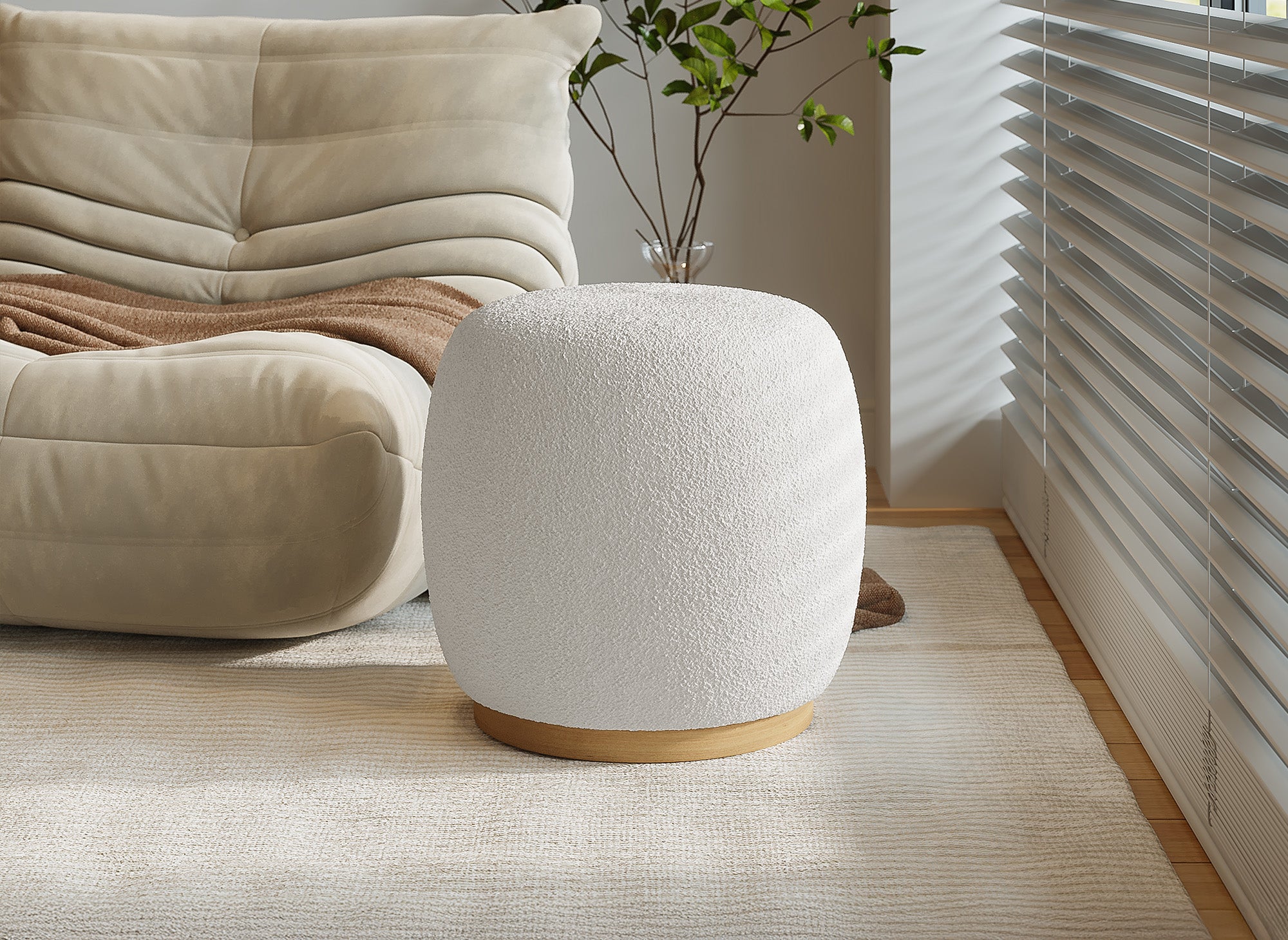 VALEA Pouf aus ecruweißem Stoff mit Schaffelleffekt und Holz