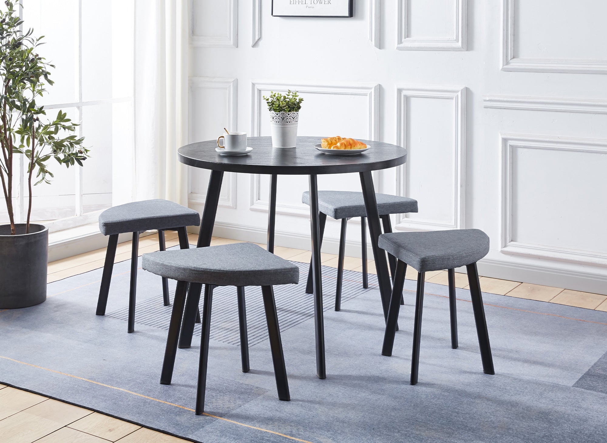IRINA Esstisch-Set aus schwarzem Holz mit 4 grauen Hockern