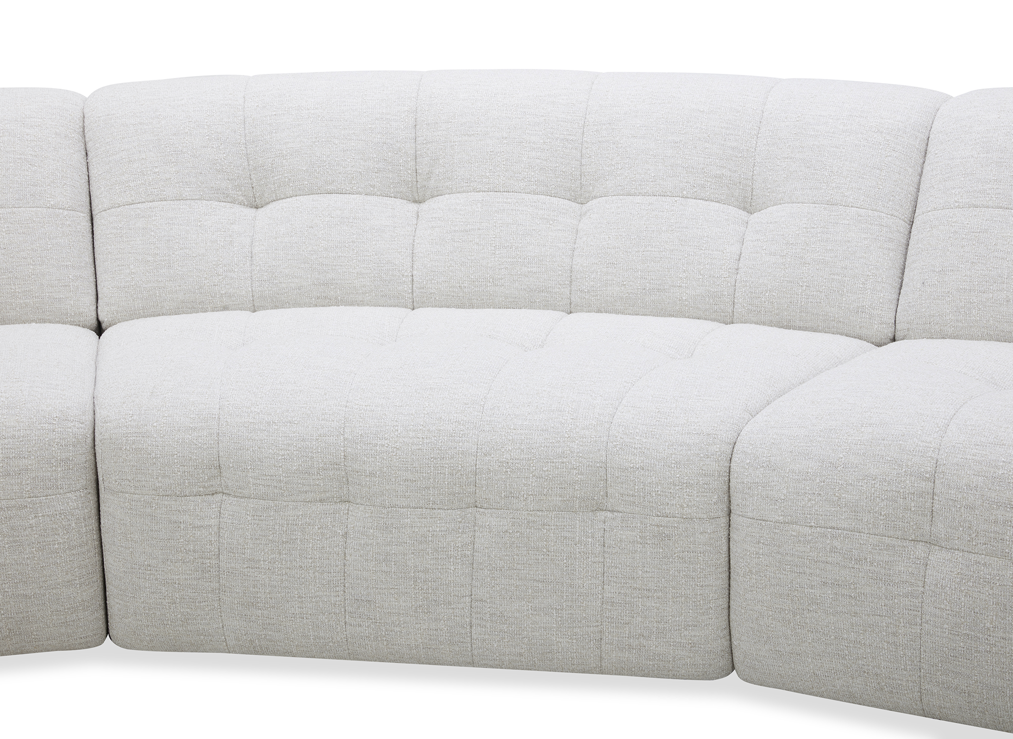 ARELIA 5-Sitzer-Sofa mit fester, gerader Form in beigefarbenem, strukturiertem Samt