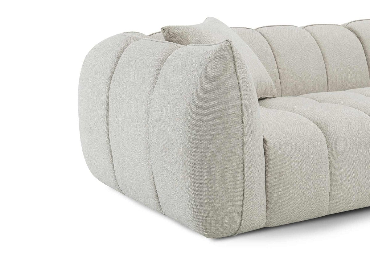Canapé fixe 4 places en tissu beige ALISSA - DécoInParis