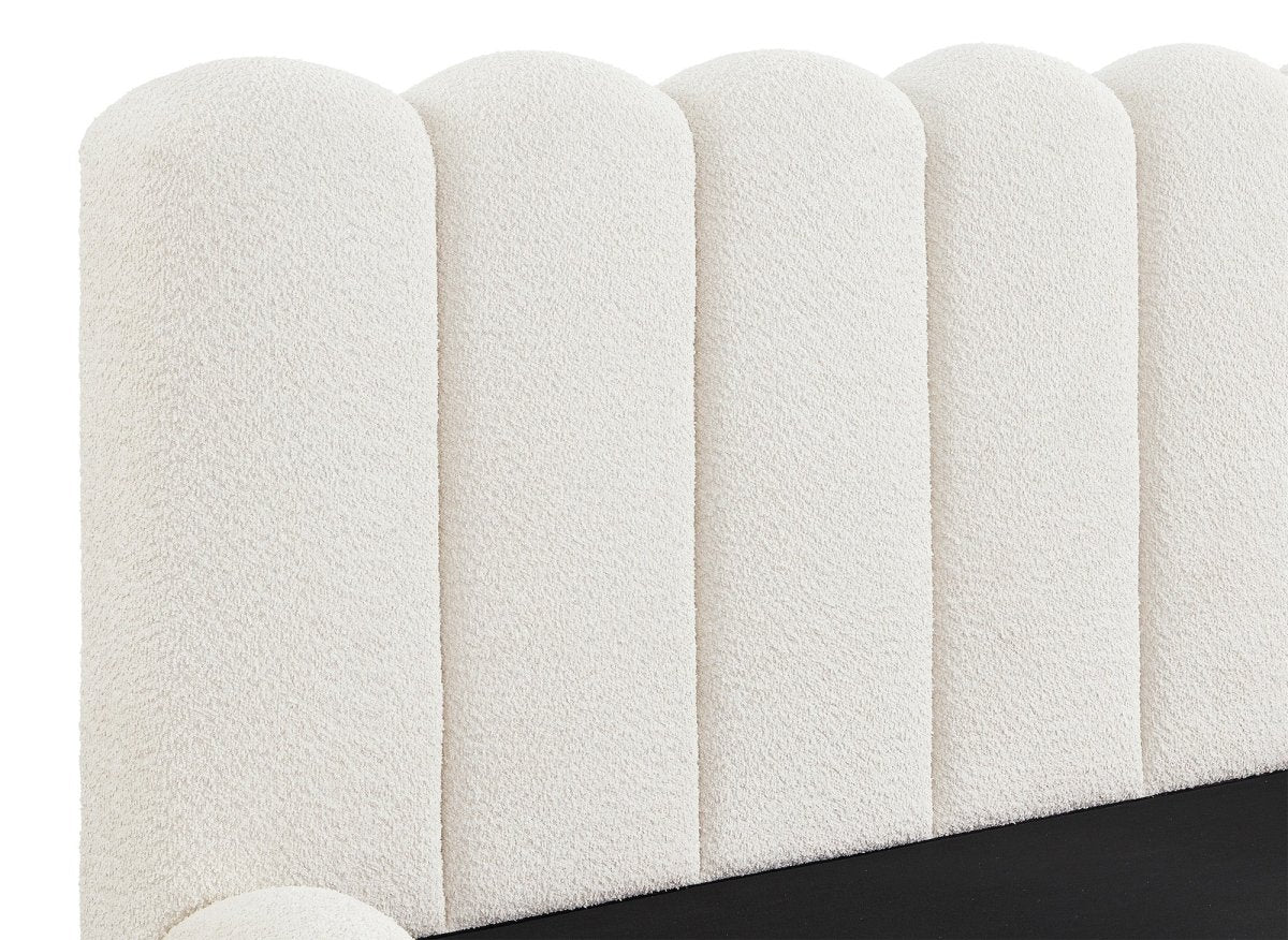 Lit coffre en tissu bouclette beige 160x200 cm RITA - DécoInParis