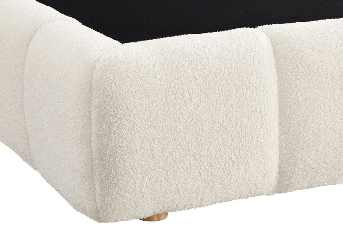 Lit coffre en tissu bouclette écru 140x190 cm GEORGINA - DécoInParis