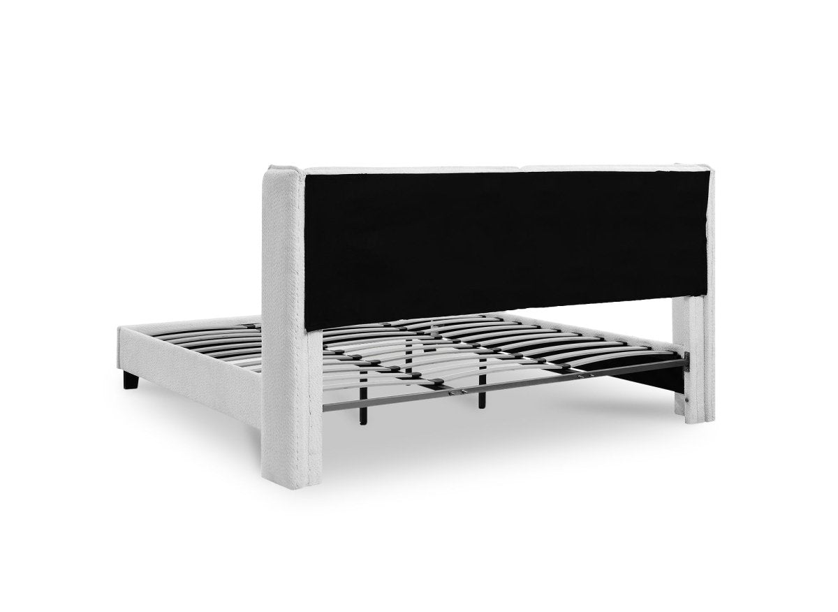 Lit double en tissu effet peau de mouton gris clair 160x200 cm KAYDEN - DécoInParis