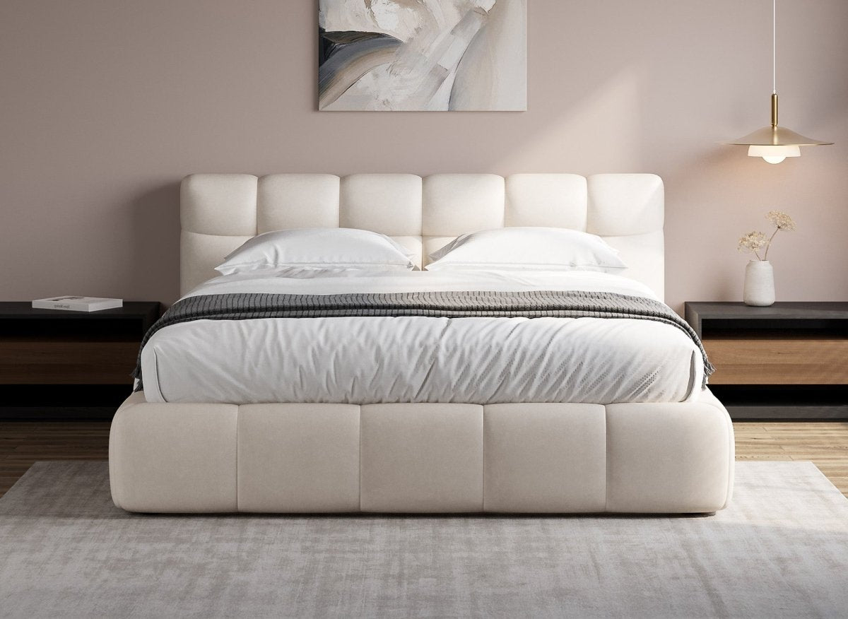 Lit double en velours beige 160x200 cm GEORGINA - DécoInParis