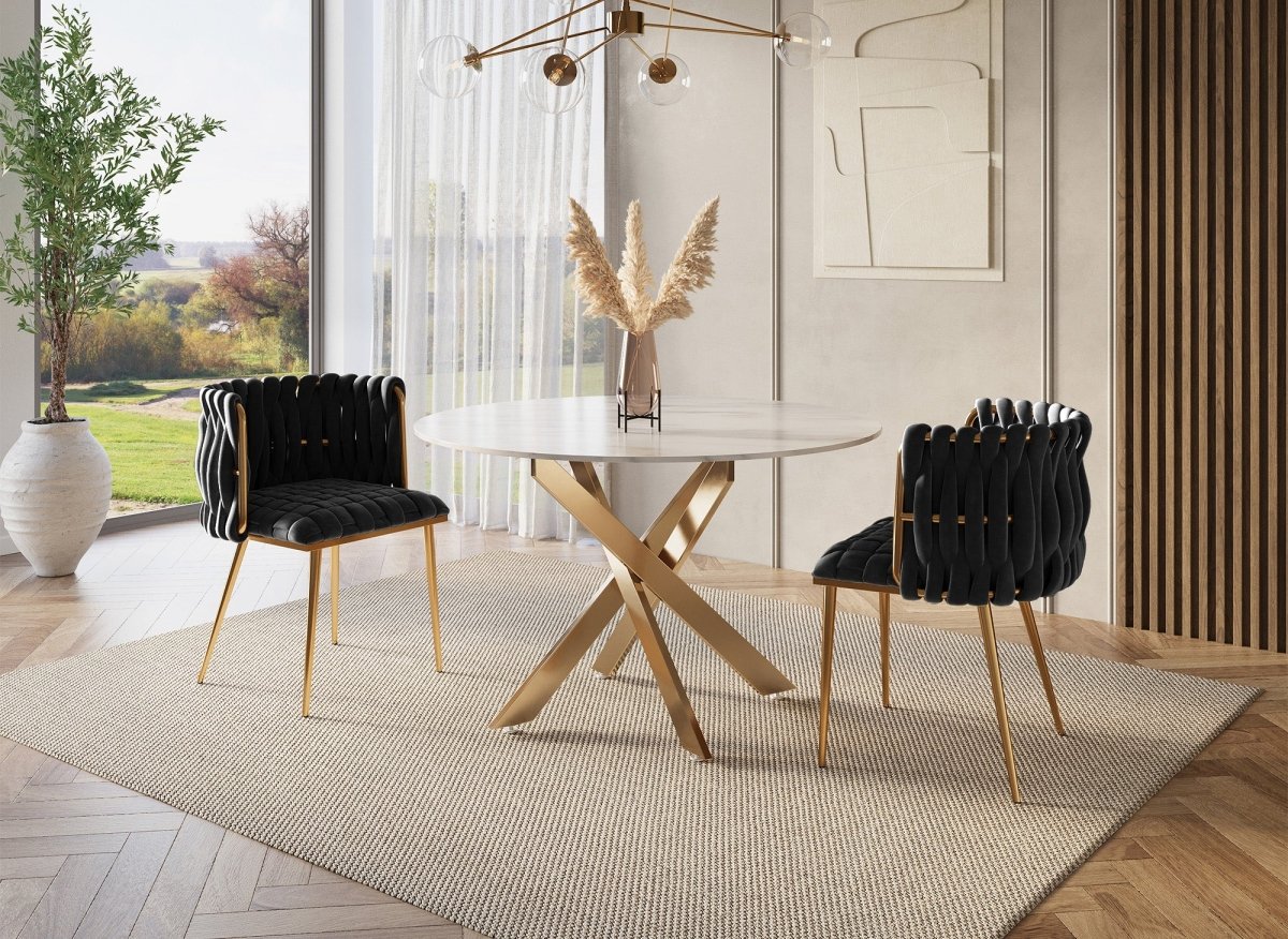 Lot de 2 chaises en velours noir pieds en métal doré POLO - DécoInParis