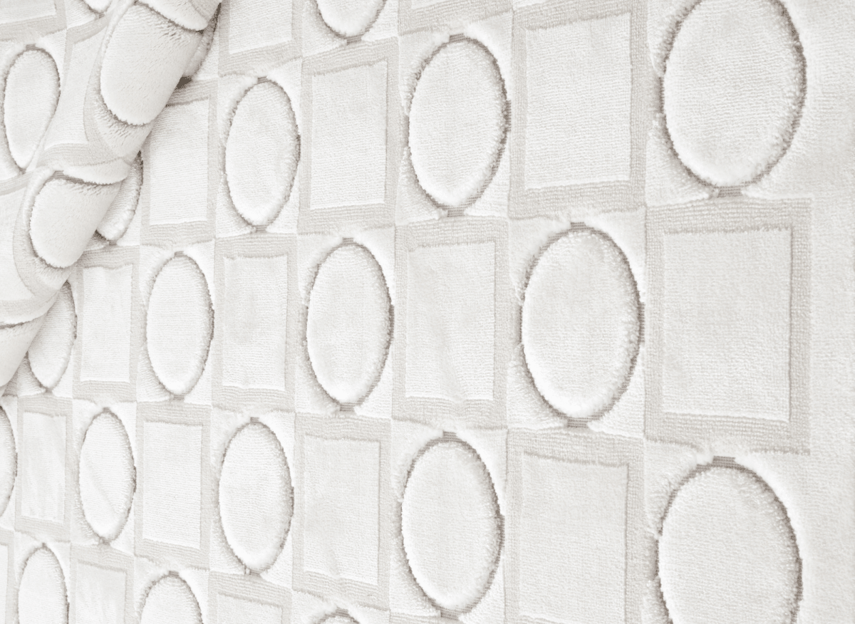 Tapis blanc écru à formes géométriques 192 x 290 cm KAELIES - DécoInParis