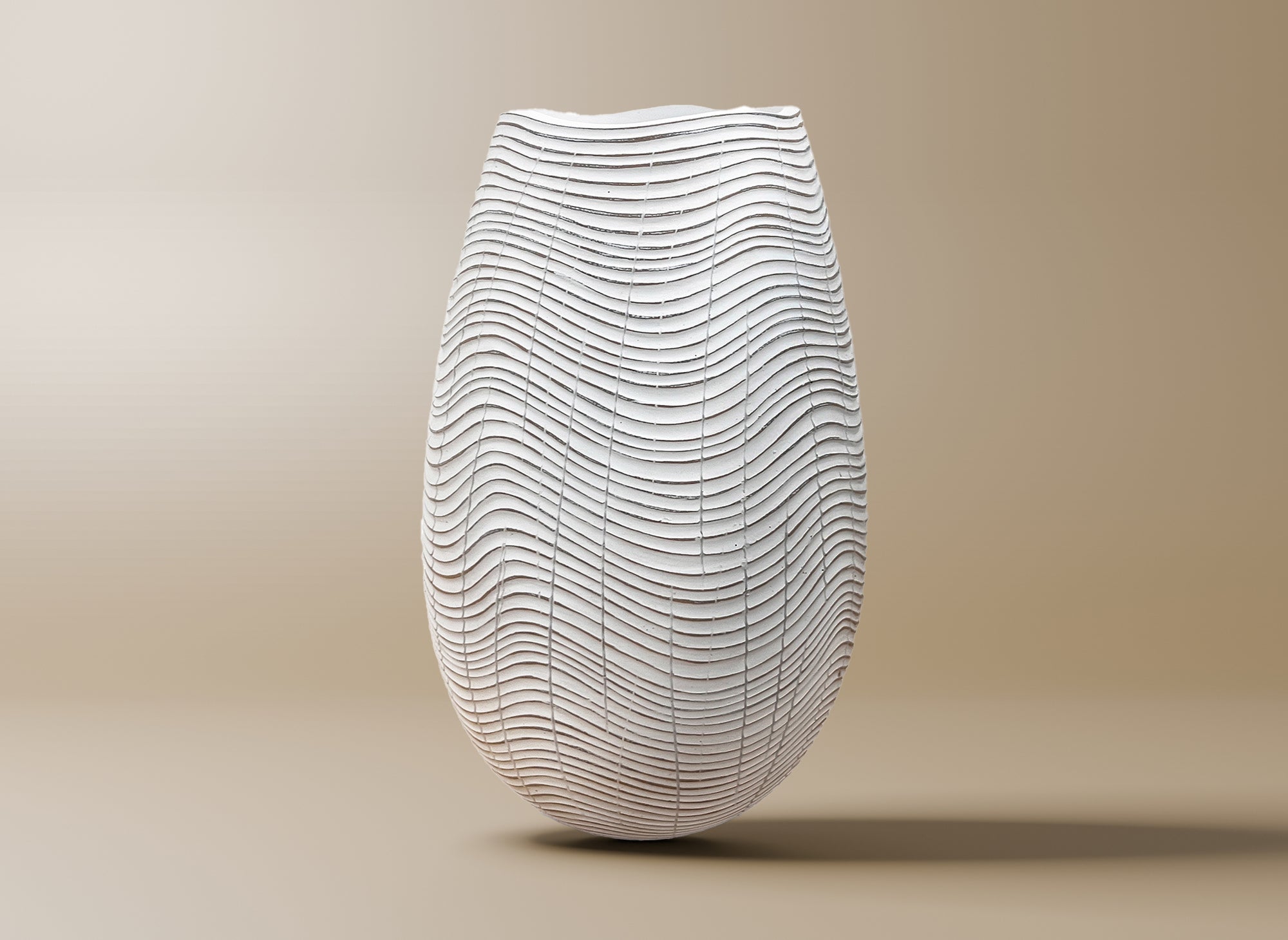 Weiße Designervase aus Kunstharz H30 cm VAGUE
