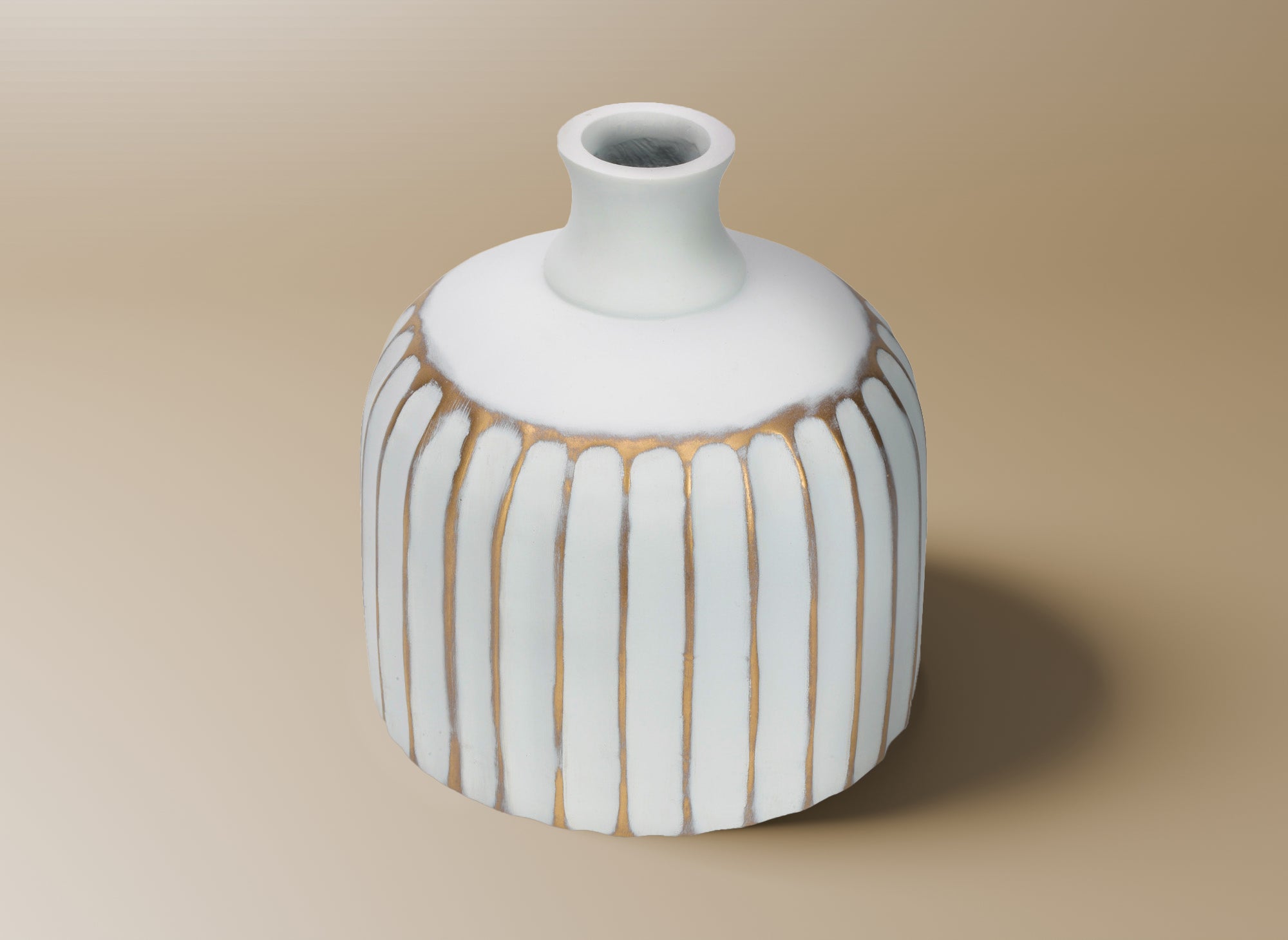 Vase aus Polyresin in Weiß und Gold, H19 cm, ARCA