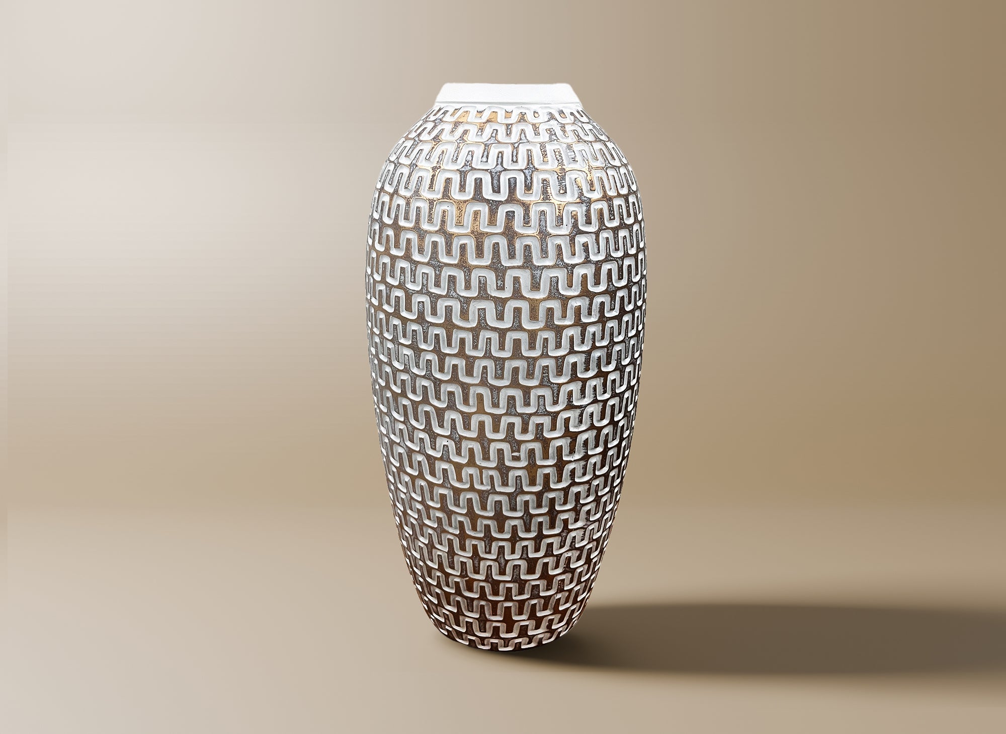 ALAIA Vase aus Polyresin in Weiß und Silber, H43 cm