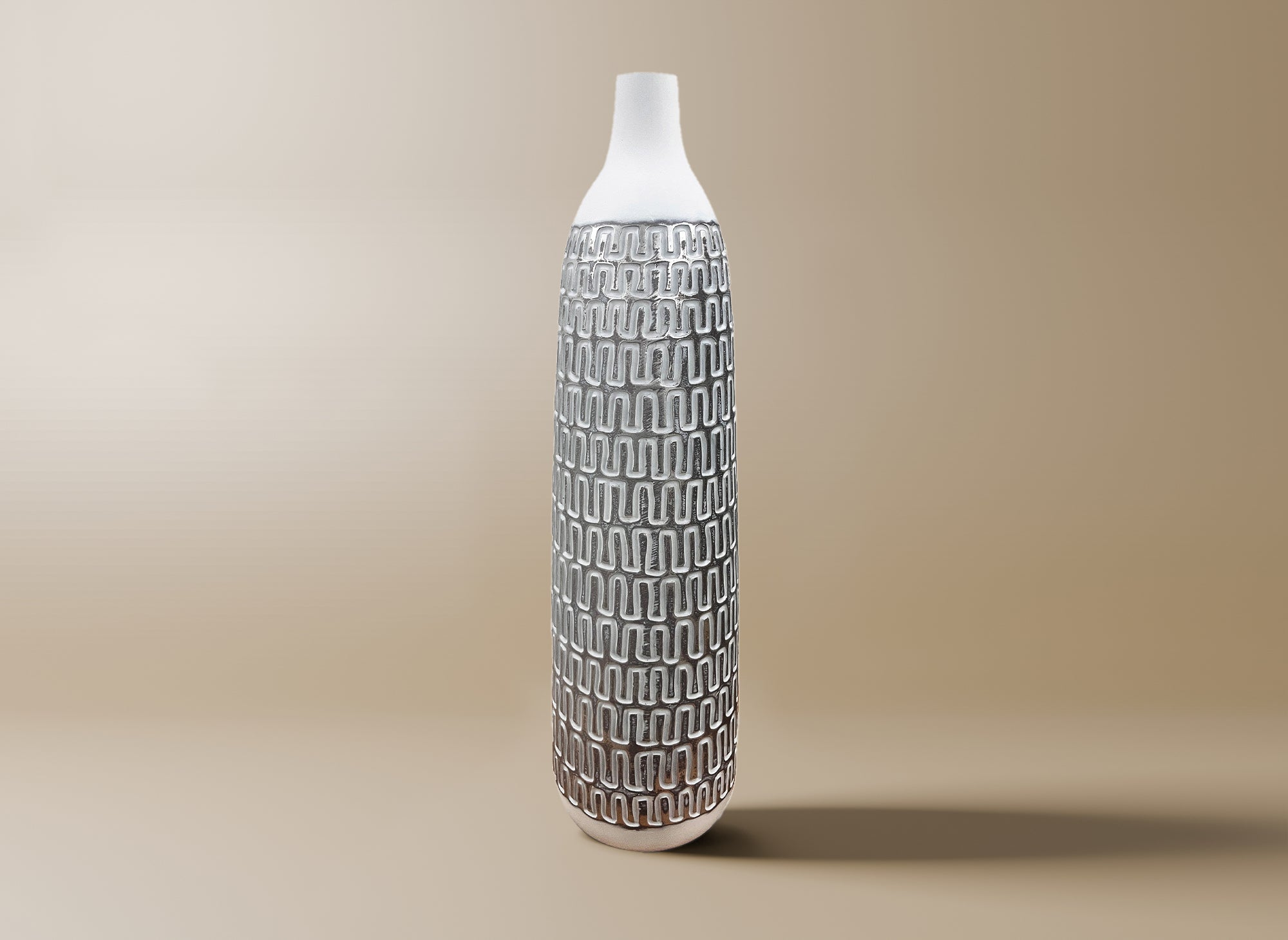 XL Vase aus weißem und silbernem Polyresin H59 cm ALAIA