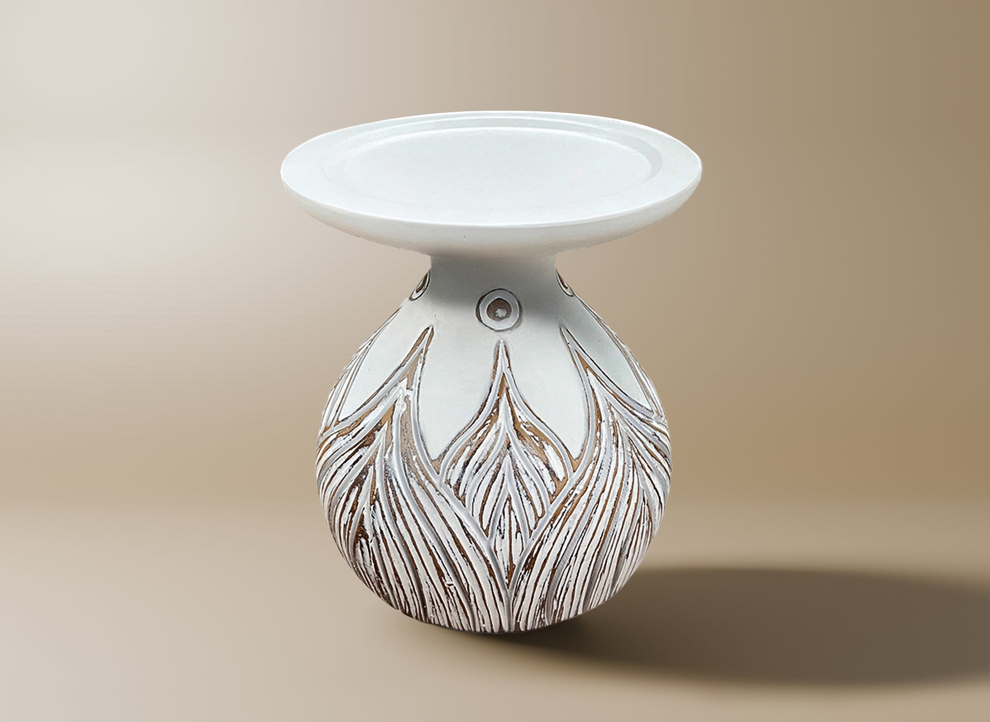 MANOLIS weißer Kerzenhalter aus Polyresin H16 cm