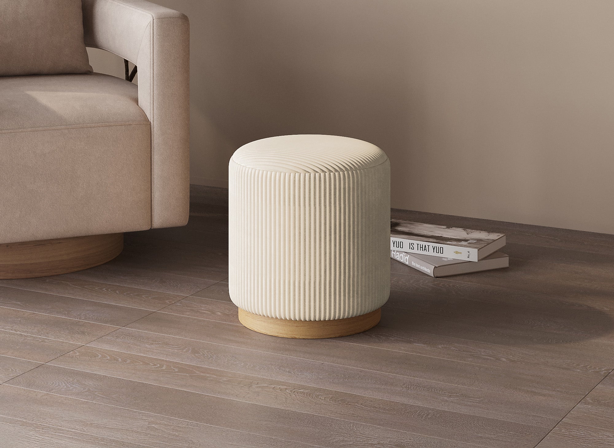 NAORA beigefarbener Cord-Designer-Pouf mit Holzbeinen
