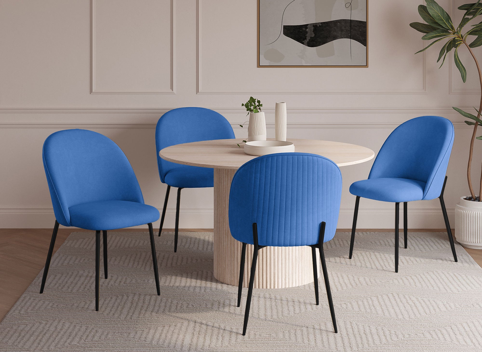 2er-Set Designerstühle aus blauem Samt mit schwarzen Beinen ARABEL