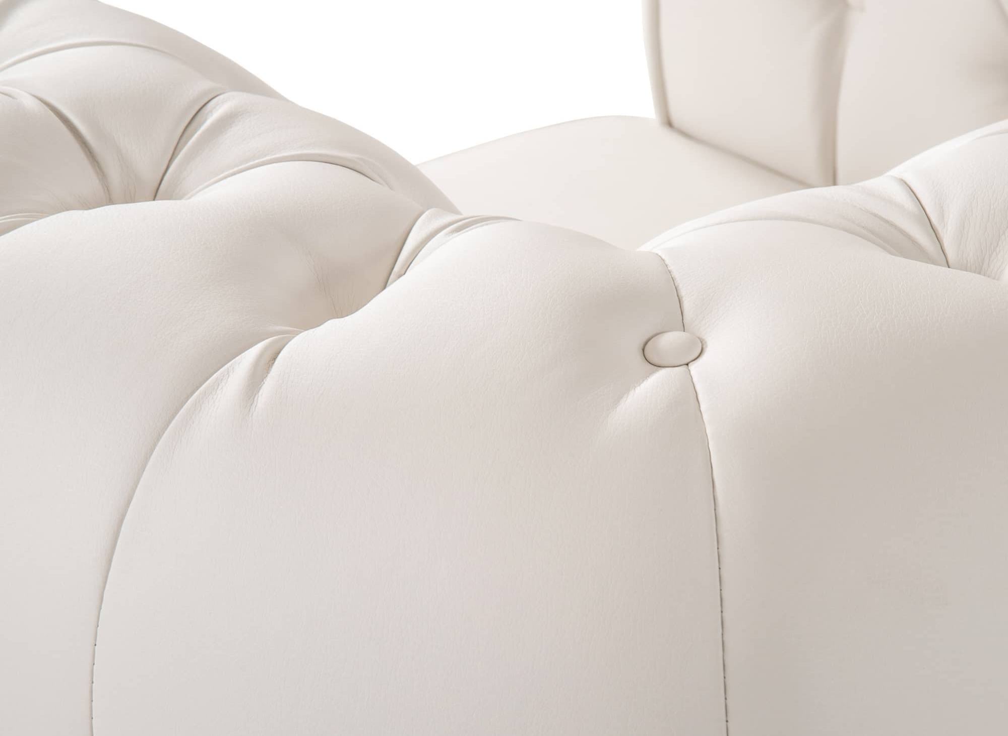 Weißer Chesterfield-Sessel aus Kunstleder – WILSTON