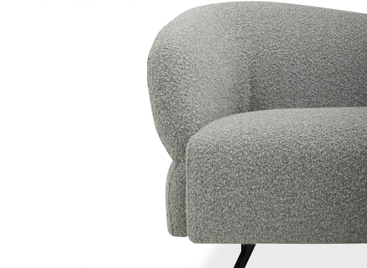 Canapé fixe 3 places en tissu effet peau de mouton gris clair LEXIE - DécoInParis