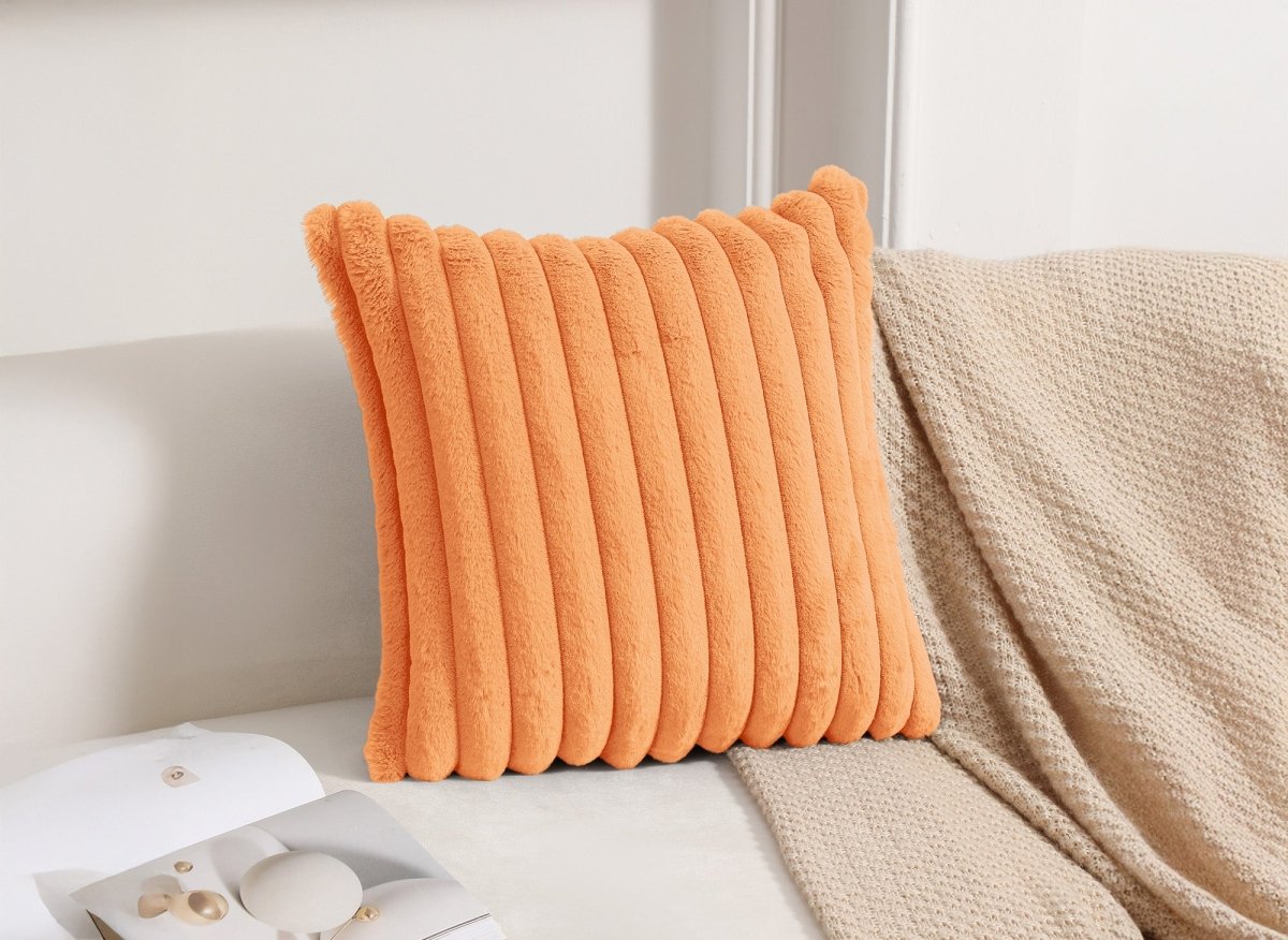 Cord-Kissen in Fell-Optik orange 45x45 cm URBAIN
