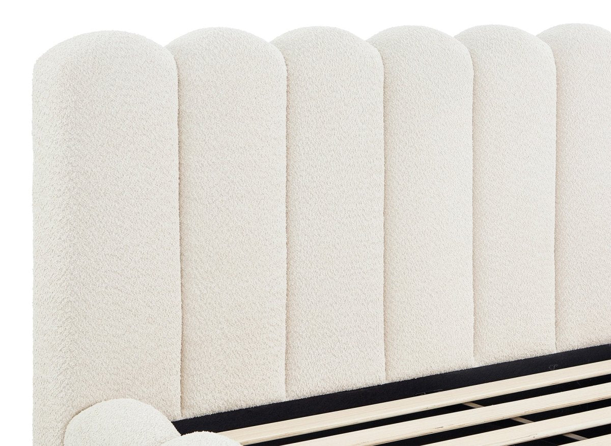 Lit double en tissu bouclette beige 160x200 cm RITA - DécoInParis