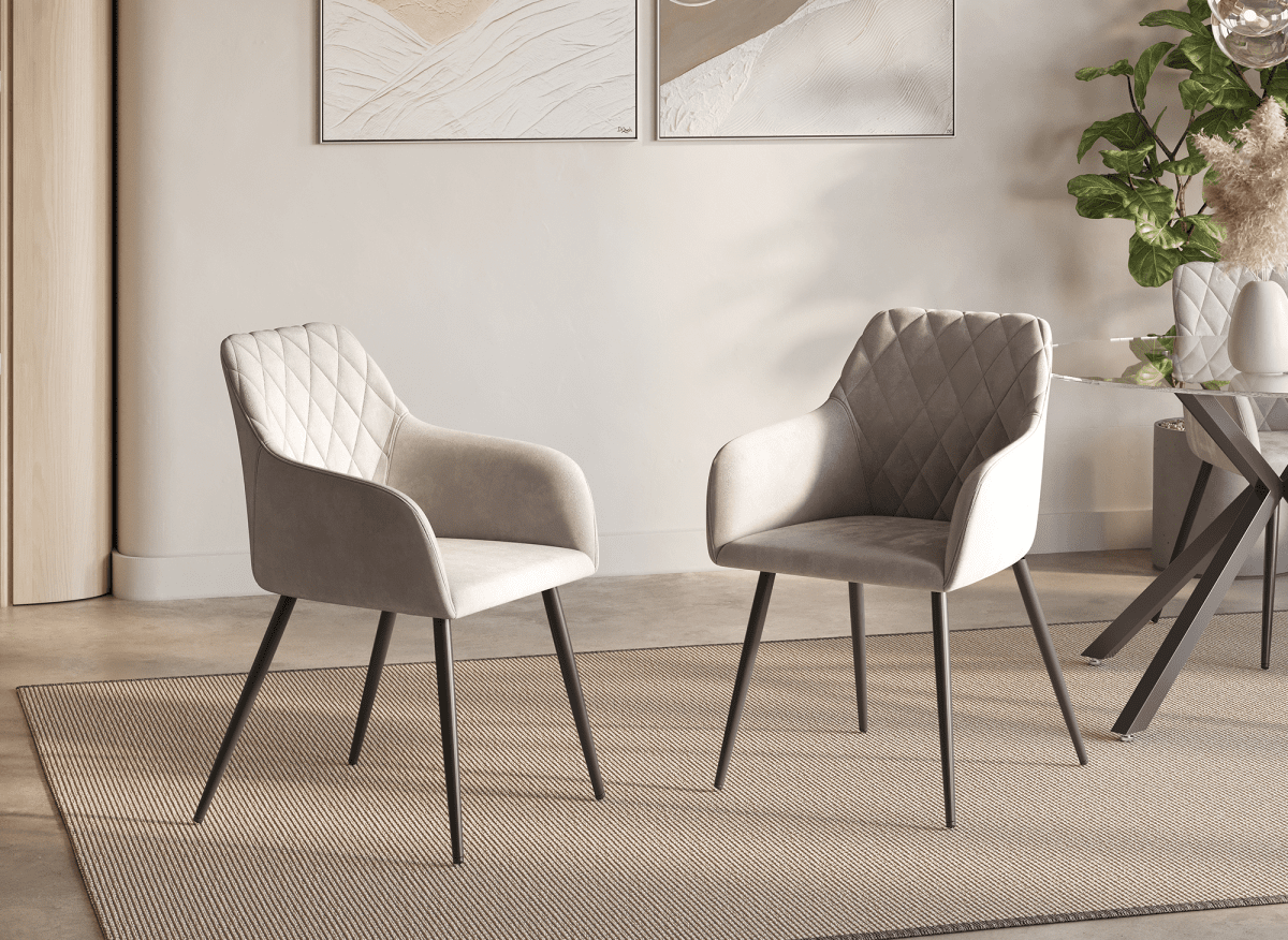 Lot de 2 chaises avec accoudoirs en velours beige KANA - DécoInParis