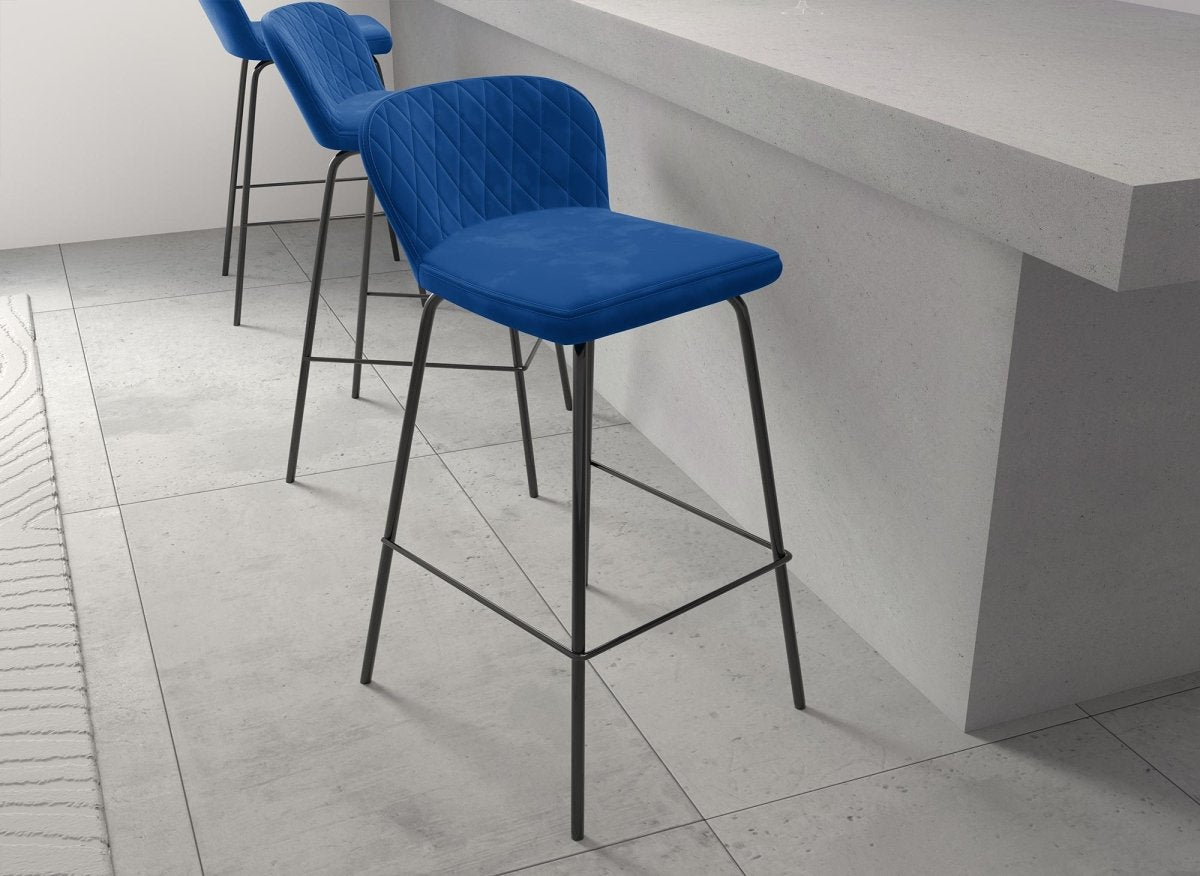 Lot de 2 tabourets de bar design en velours bleu BOSCO - DécoInParis