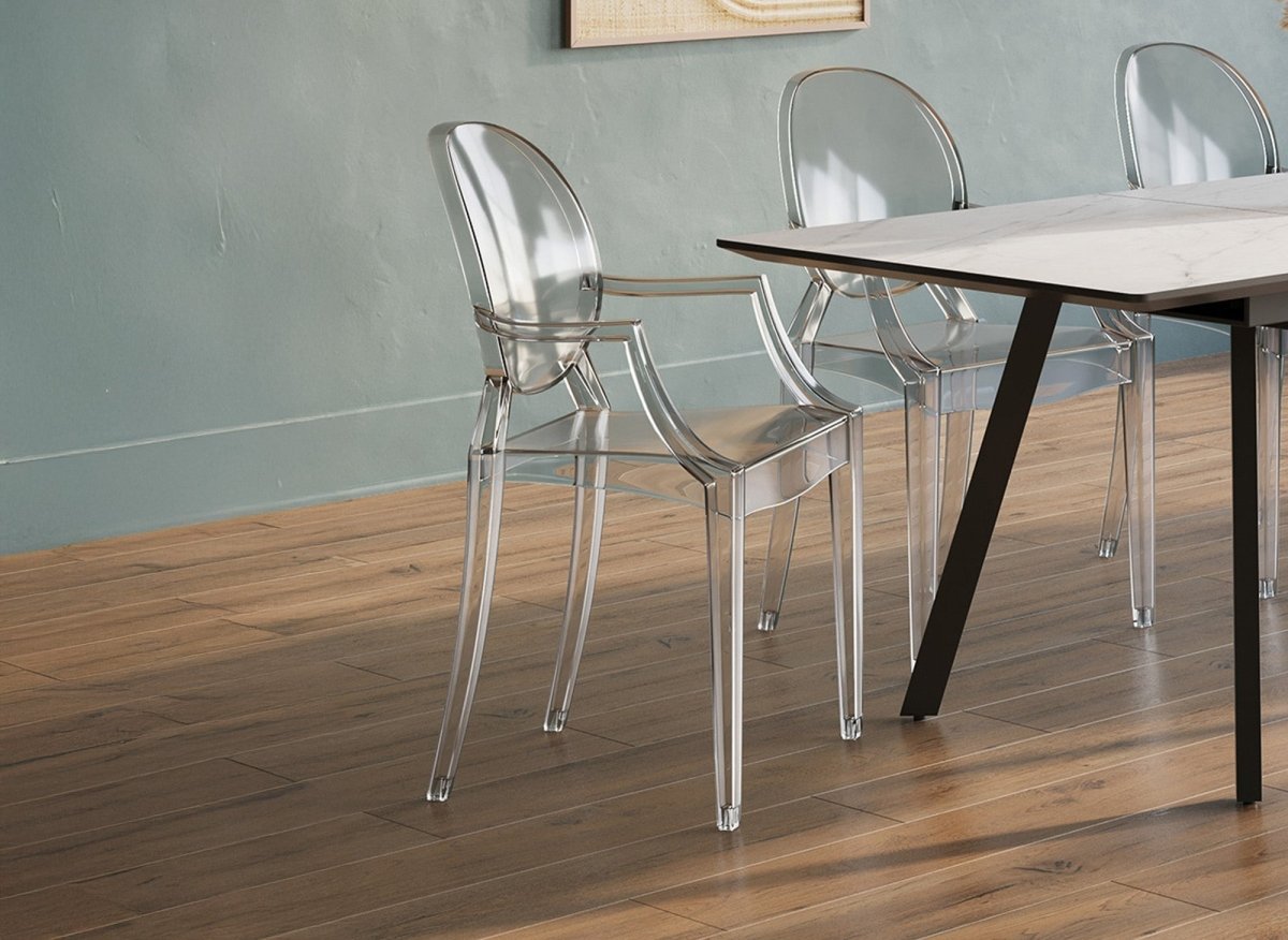 Lot de 4 chaises en plexi transparent avec accoudoirs TOLGA - DécoInParis